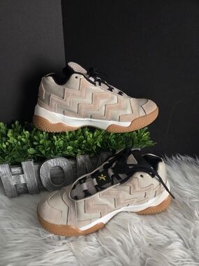 Converse VLTG MID Tan  Women Zigzag Low-Top Sneakers. Size 7.5